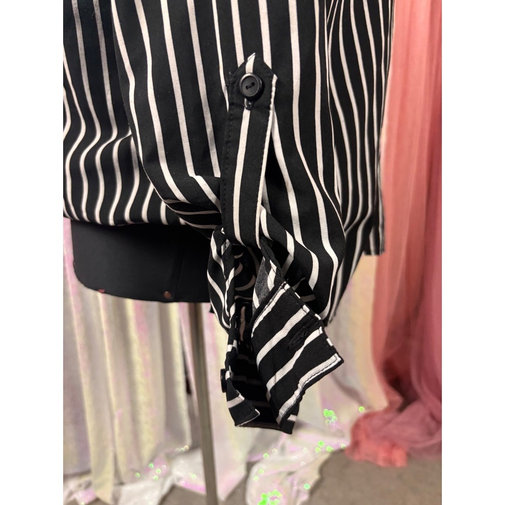 Notations Woman Black White Striped Roll Tab Sleeve Button Down Shirt 1X - Picture 3 of 12